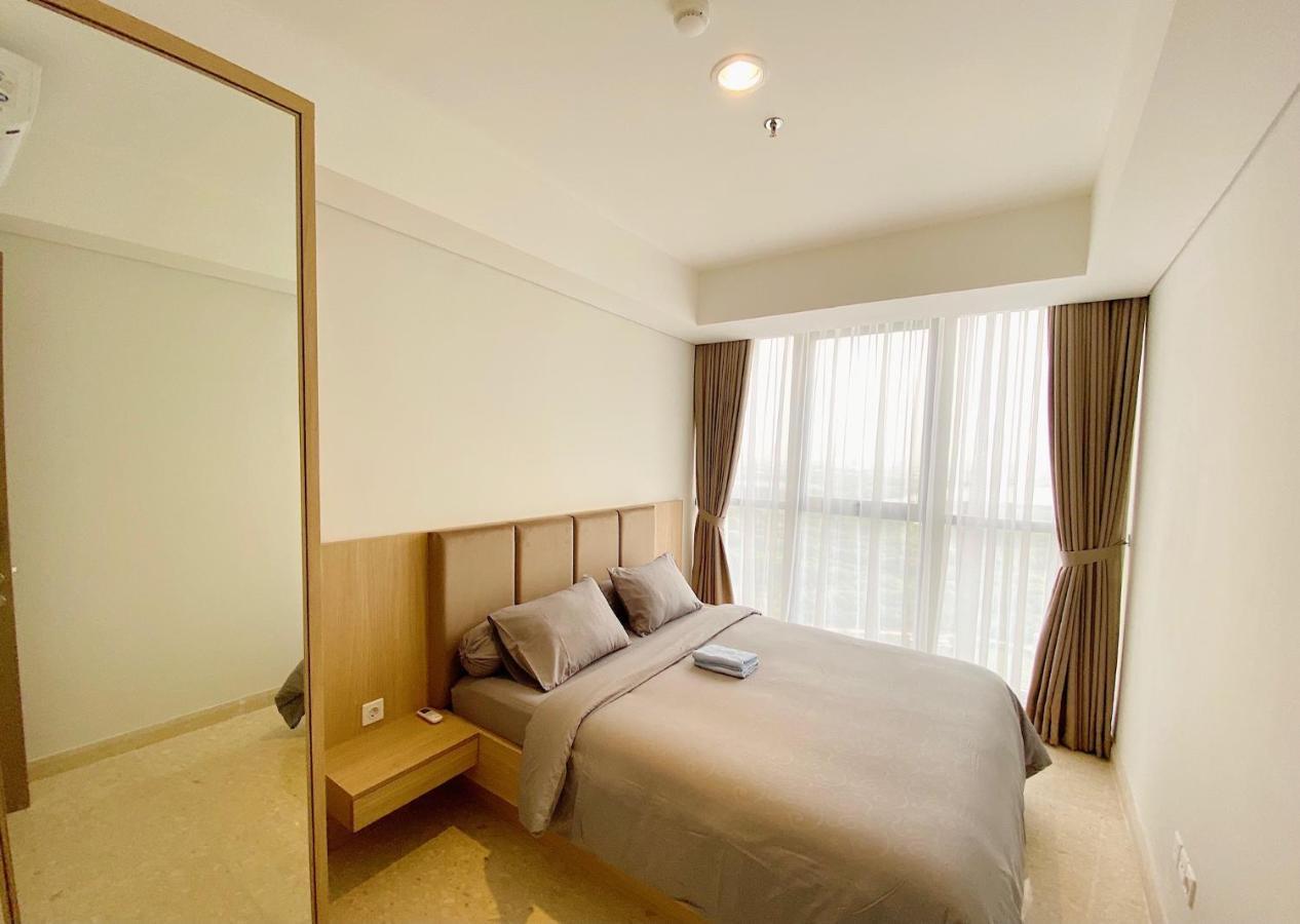 Gold Coast Sea View By Rentrooms Jakarta