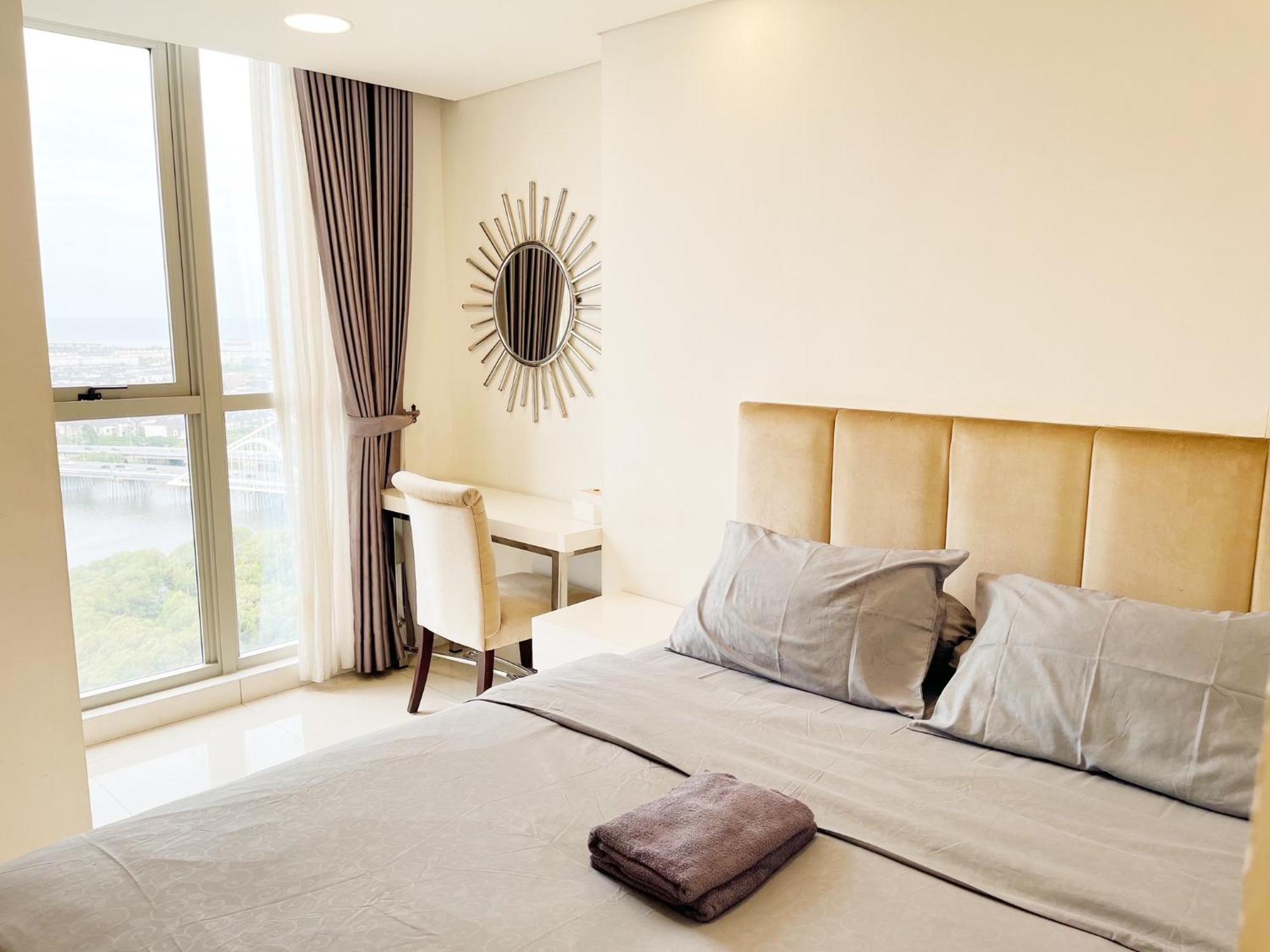 Gold Coast Sea View By Rentrooms Apartemen