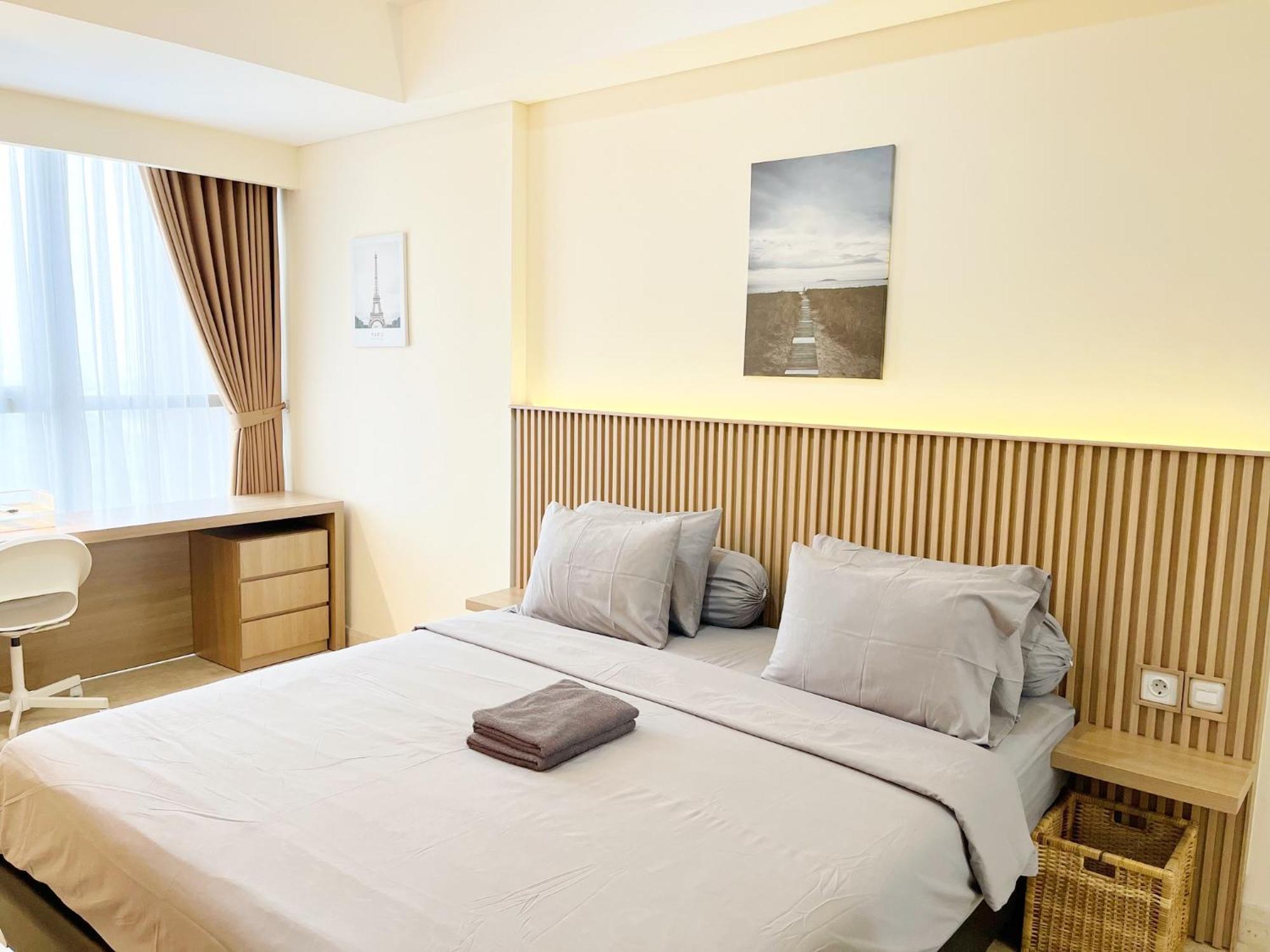 Apartemen Gold Coast Sea View By Rentrooms Jakarta
